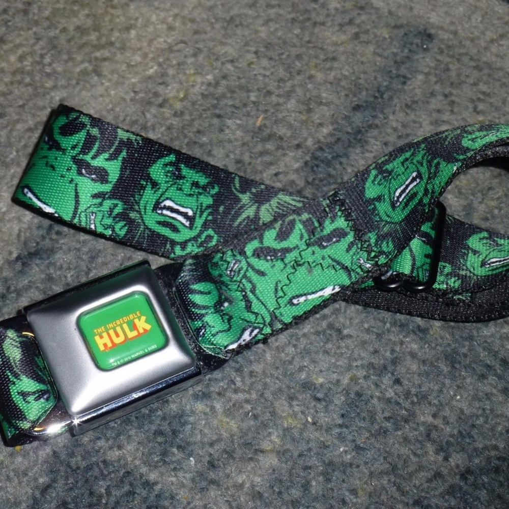 Buckle Down Incredible Hulk seat-belt belt. Marvel